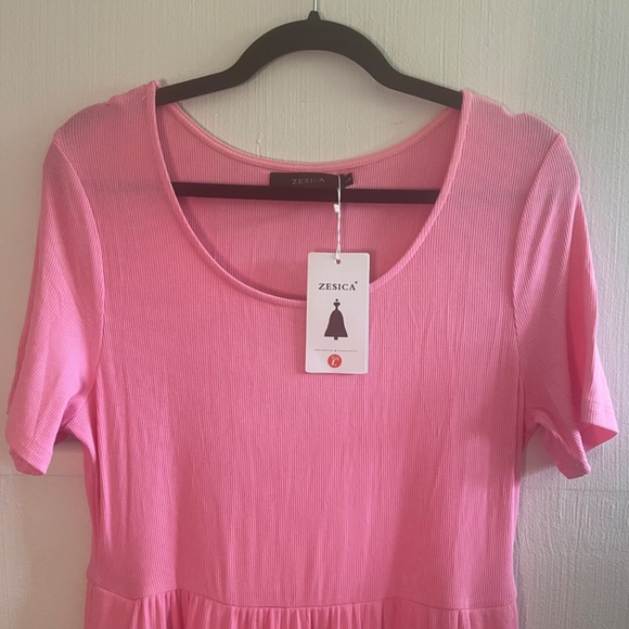 NWT! Dress with pockets! - Picture 2 of 6